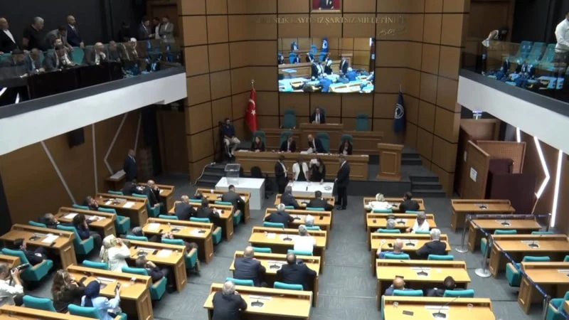 Üsküdar'da Başkan Vekili Seçimine "Geçersiz Oy" Tartışması Damga Vurdu
